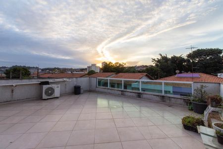 Casa para alugar com 525m², 4 quartos e 2 vagasTerraço