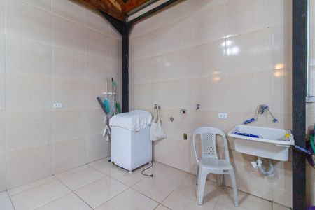 Casa para alugar com 525m², 4 quartos e 2 vagasArea de Serviço 