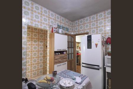 Casa para alugar com 228m², 3 quartos e sem vaga Casa para alugar com 228m², 3 quartos e sem vagaCozinha