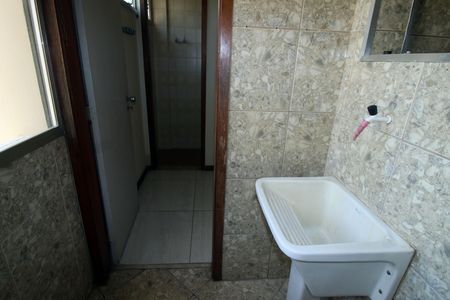 Área de Serviço de apartamento para alugar com 2 quartos, 110m² em Olaria, Rio de Janeiro