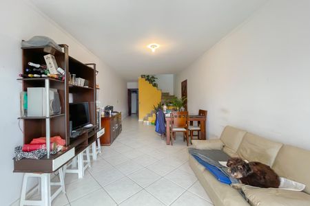 Sala de casa à venda com 2 quartos, 220m² em Jaguaribe, Osasco