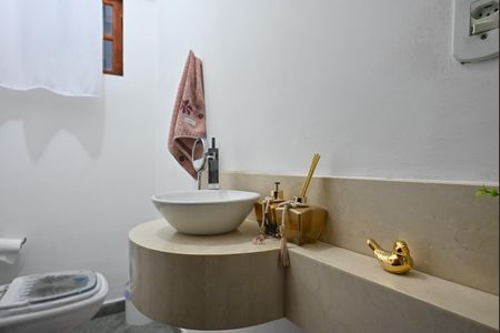Casa à venda com 125m², 3 quartos e 2 vagasLavabo