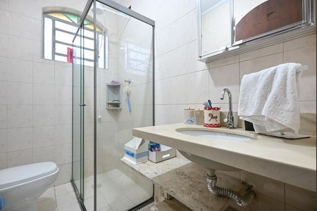 Casa à venda com 125m², 3 quartos e 2 vagasBanheiro