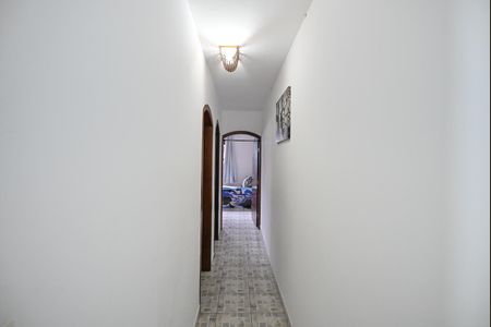 Casa à venda com 125m², 3 quartos e 2 vagasCorredor