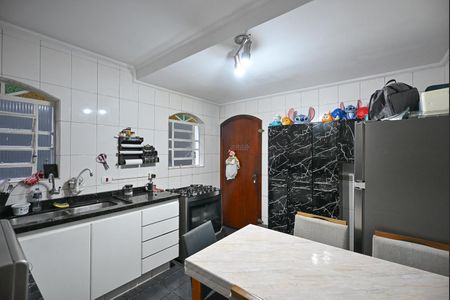 Casa à venda com 125m², 3 quartos e 2 vagasCozinha