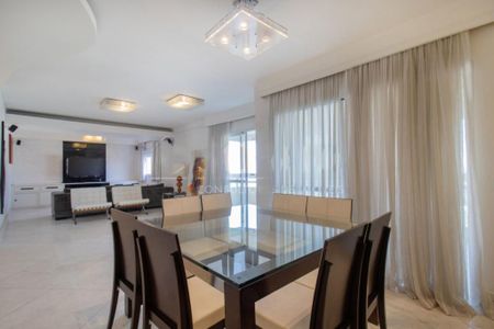 Apartamento à venda com 177m², 3 quartos e 3 vagas