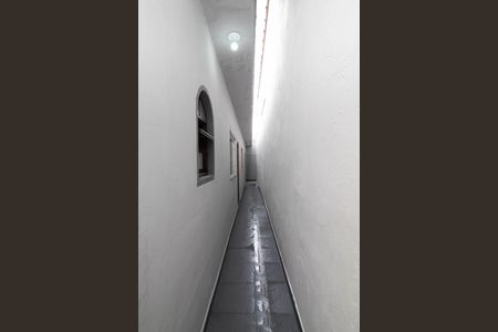 Casa para alugar com 100m², 2 quartos e 1 vaga Casa para alugar com 100m², 2 quartos e 1 vagaCorredor