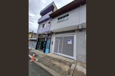 Casa para alugar com 100m², 2 quartos e 1 vaga Casa para alugar com 100m², 2 quartos e 1 vagaFachada