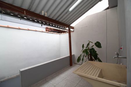 Casa para alugar com 100m², 2 quartos e 1 vaga Casa para alugar com 100m², 2 quartos e 1 vagaÁrea de Serviço