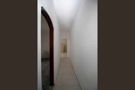 Corredor de casa para alugar com 2 quartos, 100m² em Vila Carmela I, Guarulhos