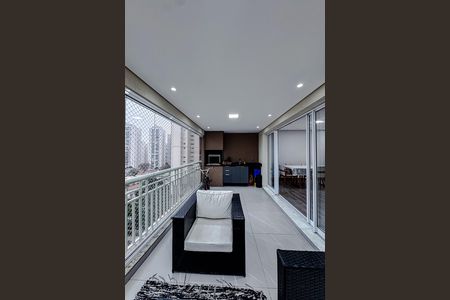 Apartamento para alugar com 126m², 3 quartos e 2 vagas Apartamento para alugar com 126m², 3 quartos e 2 vagasVaranda