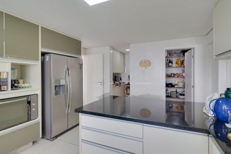 Apartamento à venda com 756m², 5 quartos e 5 vagas