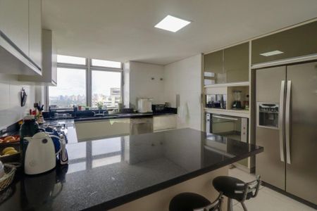 Apartamento à venda com 756m², 5 quartos e 5 vagas