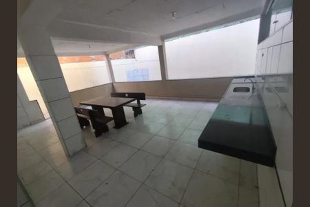 Casa para alugar com 160m², 2 quartos e 5 vagas