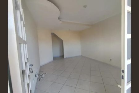 Casa para alugar com 160m², 2 quartos e 5 vagas