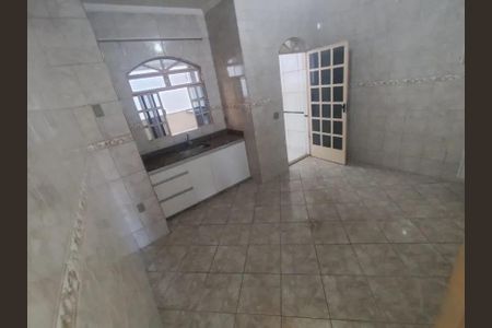 Casa para alugar com 160m², 2 quartos e 5 vagas