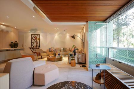 Apartamento à venda com 3 quartos, 168m² em Real Parque, São Paulo