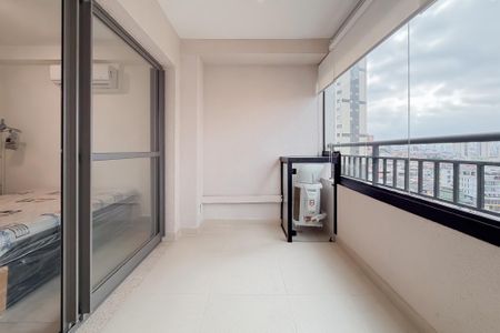 Varanda de kitnet/studio para alugar com 1 quarto, 28m² em Ipiranga, São Paulo