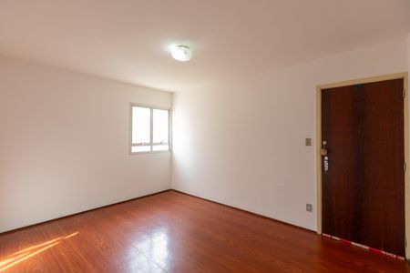 Sala de apartamento para alugar com 1 quarto, 54m² em Cambuí, Campinas