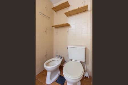 Banheiro de apartamento para alugar com 1 quarto, 54m² em Cambuí, Campinas