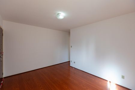 Sala de apartamento para alugar com 1 quarto, 54m² em Cambuí, Campinas