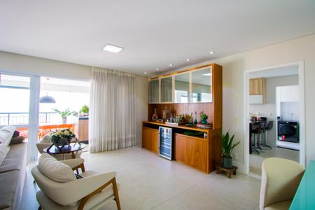 Apartamento à venda com 192m², 3 quartos e 3 vagas Apartamento à venda com 192m², 3 quartos e 3 vagasSala