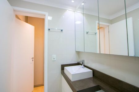 Apartamento à venda com 192m², 3 quartos e 3 vagas Apartamento à venda com 192m², 3 quartos e 3 vagasBanheiro do quarto 3