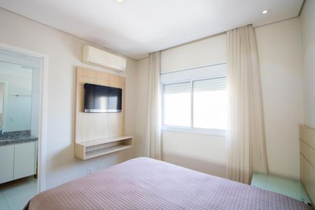 Apartamento à venda com 192m², 3 quartos e 3 vagas Apartamento à venda com 192m², 3 quartos e 3 vagasQuarto 2 - Suíte