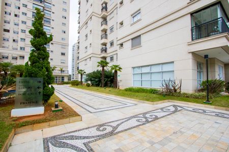 Apartamento à venda com 192m², 3 quartos e 3 vagas Apartamento à venda com 192m², 3 quartos e 3 vagasÁrea comum