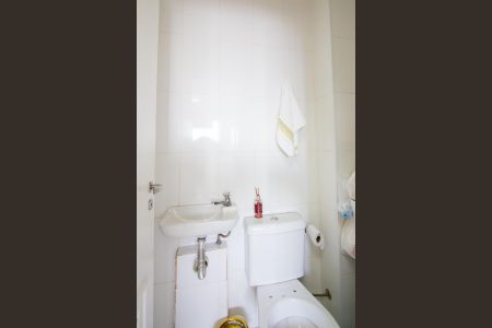 Apartamento à venda com 192m², 3 quartos e 3 vagas Apartamento à venda com 192m², 3 quartos e 3 vagasBanheiro de serviço