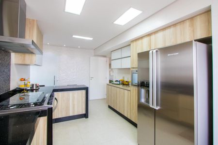 Apartamento à venda com 192m², 3 quartos e 3 vagas Apartamento à venda com 192m², 3 quartos e 3 vagasCozinha