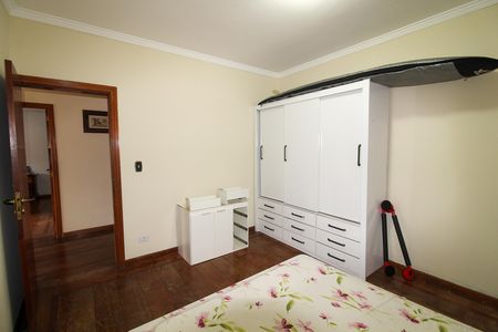 Casa à venda com 390m², 4 quartos e 4 vagas Casa à venda com 390m², 4 quartos e 4 vagasQuarto 1