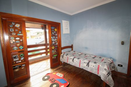Casa à venda com 390m², 4 quartos e 4 vagas Casa à venda com 390m², 4 quartos e 4 vagasQuarto 2