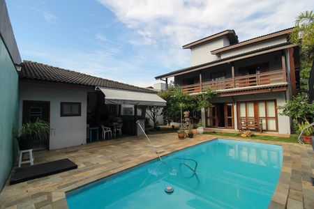 Quintal de casa à venda com 4 quartos, 390m² em Parque dos Principes, São Paulo