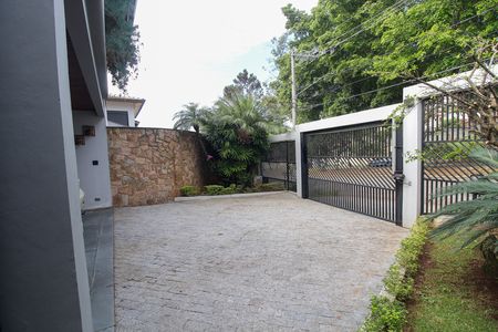 Casa à venda com 390m², 4 quartos e 4 vagas Casa à venda com 390m², 4 quartos e 4 vagasGaragem