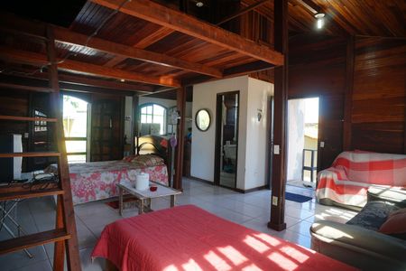 Sala/Quarto de casa para alugar com 1 quarto, 70m² em Itaipuaçu, Maricá