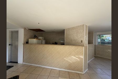 Apartamento para alugar com 50m², 2 quartos e 1 vaga Apartamento para alugar com 50m², 2 quartos e 1 vagaÁrea comum - Salão de festas