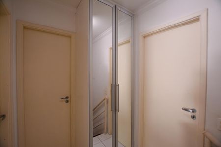 Casa de condomínio à venda com 115m², 3 quartos e 2 vagas Casa de condomínio à venda com 115m², 3 quartos e 2 vagasHALL DE TRANSIÇÃO