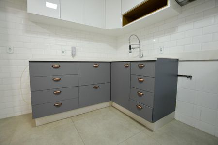 Casa de condomínio à venda com 115m², 3 quartos e 2 vagas Casa de condomínio à venda com 115m², 3 quartos e 2 vagasCOZINHA