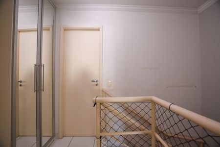 Casa de condomínio à venda com 115m², 3 quartos e 2 vagas Casa de condomínio à venda com 115m², 3 quartos e 2 vagasHALL DE TRANSIÇÃO