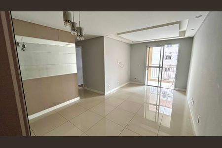 Apartamento para alugar com 79m², 3 quartos e 2 vagas Apartamento para alugar com 79m², 3 quartos e 2 vagasSala