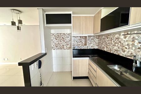 Apartamento para alugar com 79m², 3 quartos e 2 vagas Apartamento para alugar com 79m², 3 quartos e 2 vagasCozinha