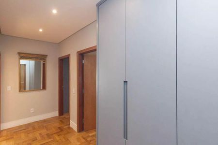 Apartamento à venda com 180m², 3 quartos e 1 vaga