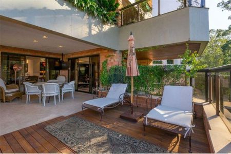 Apartamento à venda com 3 quartos, 257m² em Real Parque, São Paulo