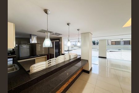 Sala de apartamento para alugar com 3 quartos, 130m² em Funcionários, Belo Horizonte