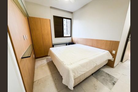 Apartamento para alugar com 130m², 3 quartos e 3 vagas Apartamento para alugar com 130m², 3 quartos e 3 vagasQuarto