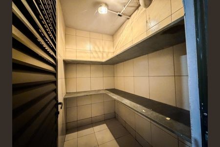 Apartamento para alugar com 130m², 3 quartos e 3 vagas Apartamento para alugar com 130m², 3 quartos e 3 vagasÁrea de serviço