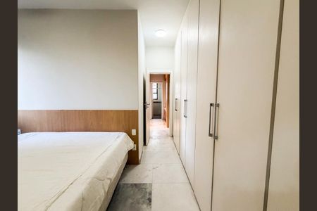 Apartamento para alugar com 130m², 3 quartos e 3 vagas Apartamento para alugar com 130m², 3 quartos e 3 vagasQuarto