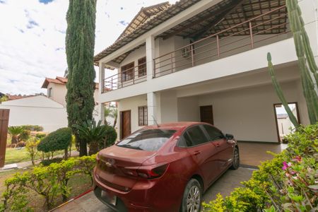 Casa para alugar com 720m², 4 quartos e 10 vagas