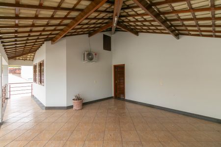 Casa para alugar com 720m², 4 quartos e 10 vagas